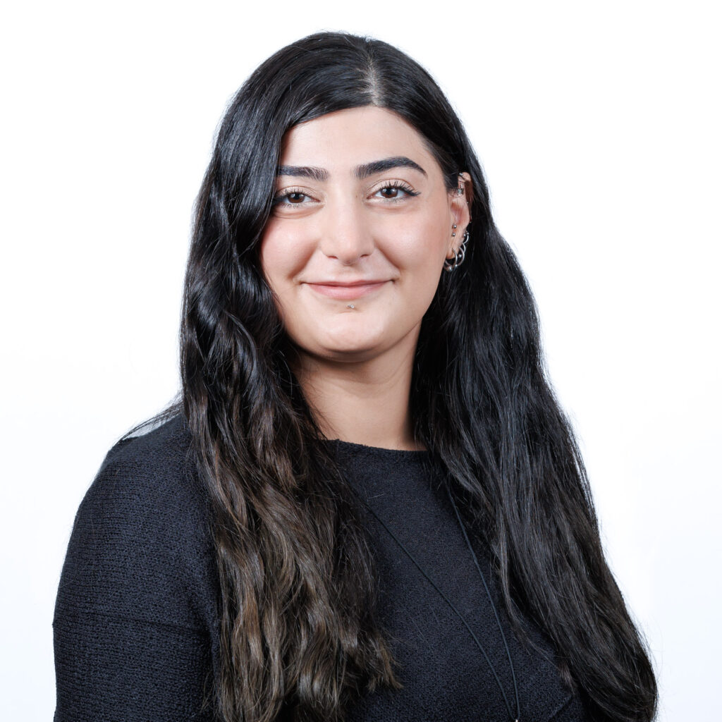 0S1A3250-Edit Lydia David professional headshot